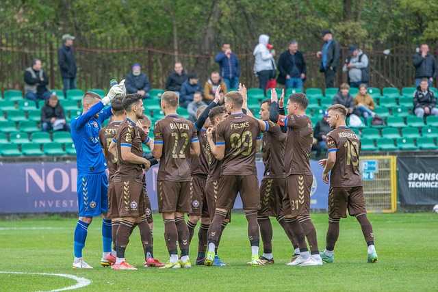 迫的事务 迫的事务